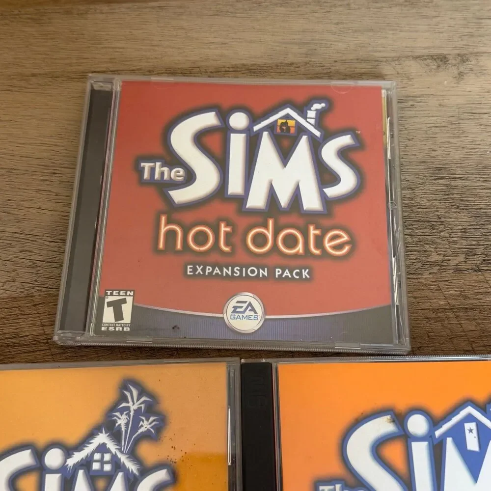 3 The Sims PC CD-ROM expansion packs video game - Hot Date, Vacation, Superstar